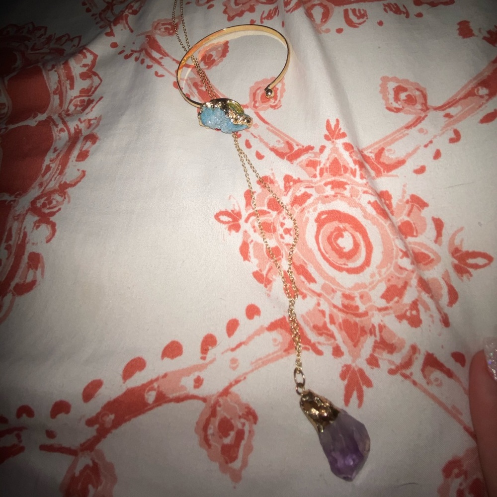 Gemstone necklace and bracelet